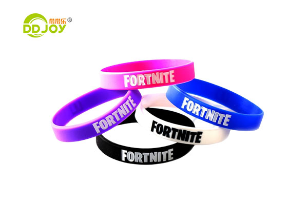 Cheap Fashion Promotional Gift Silicon Rubber Bracelet Glowing In Dark Wrist Band Custom Silicone Wristband
