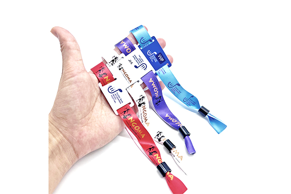 Ribbon Entertainment Wristband Can Be Customized With RFID