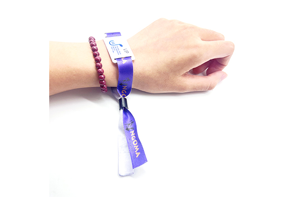 Ribbon Entertainment Wristband Can Be Customized With RFID