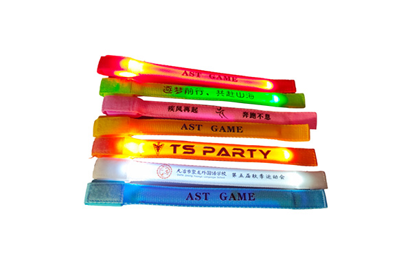 How does the light material of the led wristband ensure that it can be worn for a long time without burden?